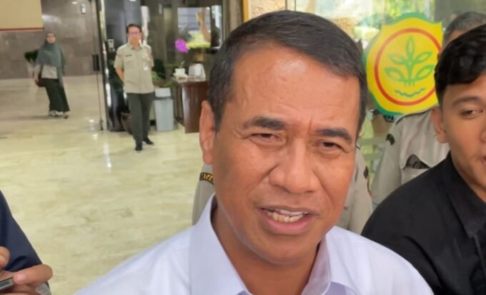 harga ayam dan telur naik mentan amran beberkan dampak jeda mbg